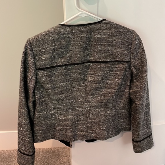 Cropped jacket - Picture 2 of 2